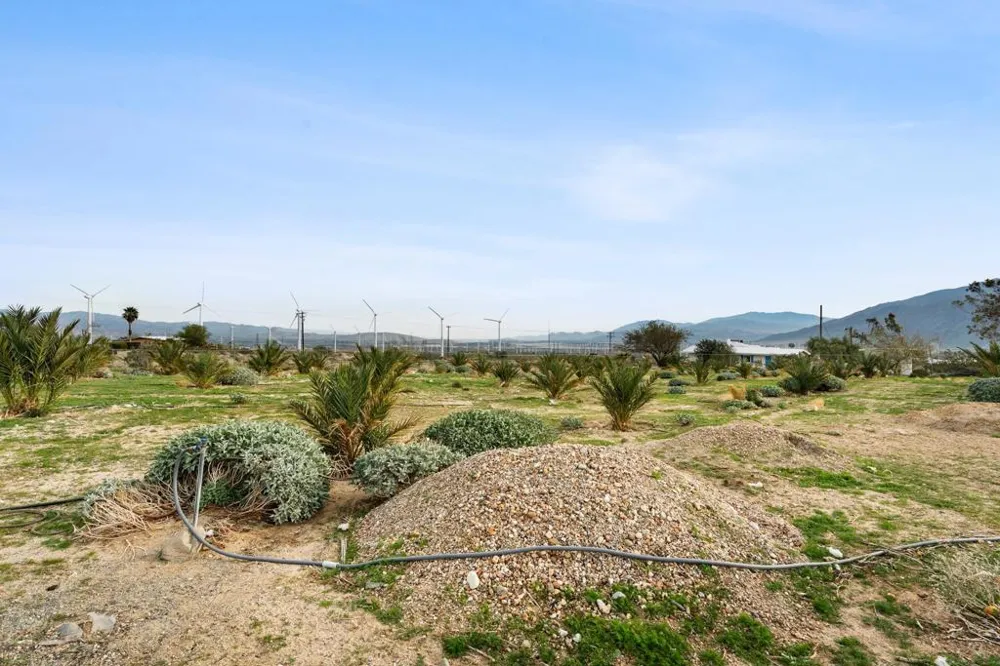 668040015 Hilltop Road Whitewater, CA 92282