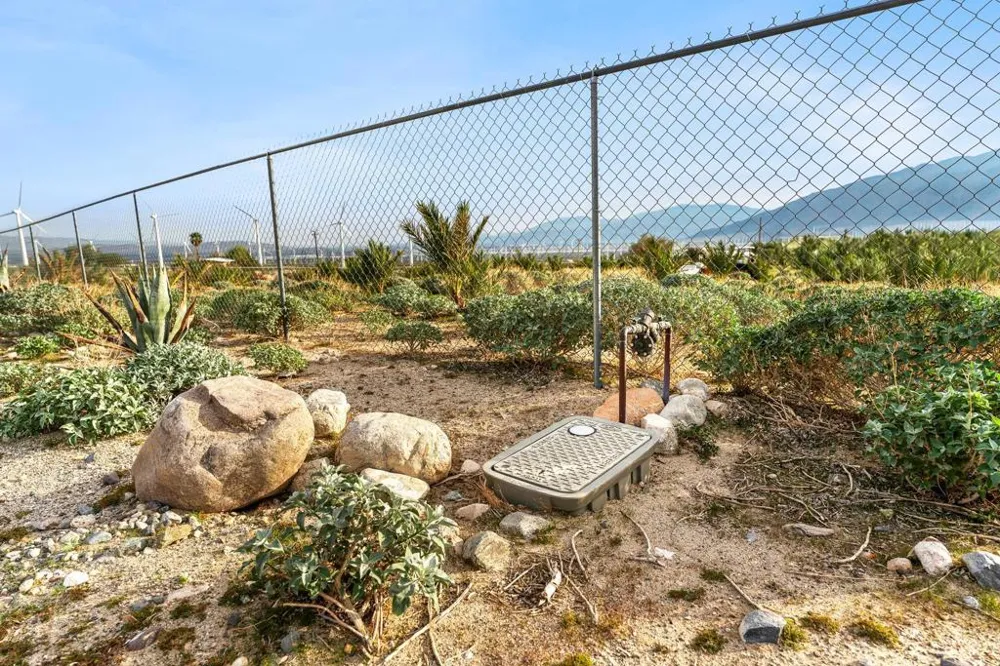 668040015 Hilltop Road Whitewater, CA 92282