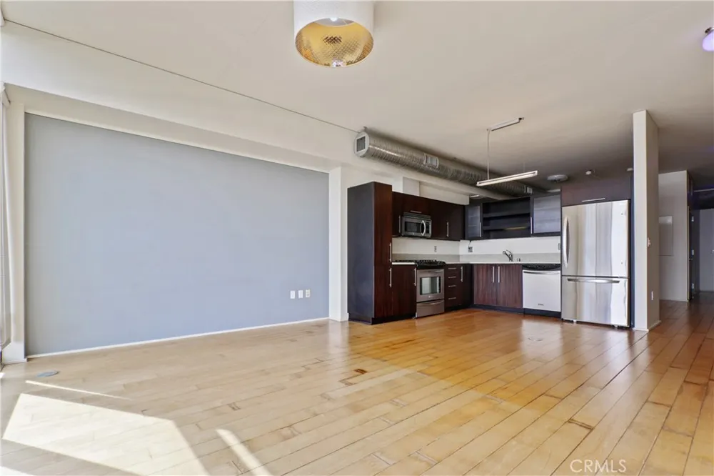 1100 S Hope #1505 Los Angeles, CA 90015