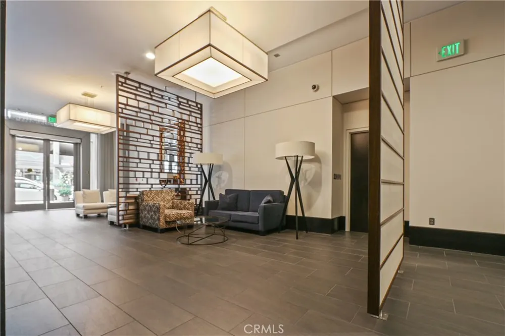 1100 S Hope #1505 Los Angeles, CA 90015