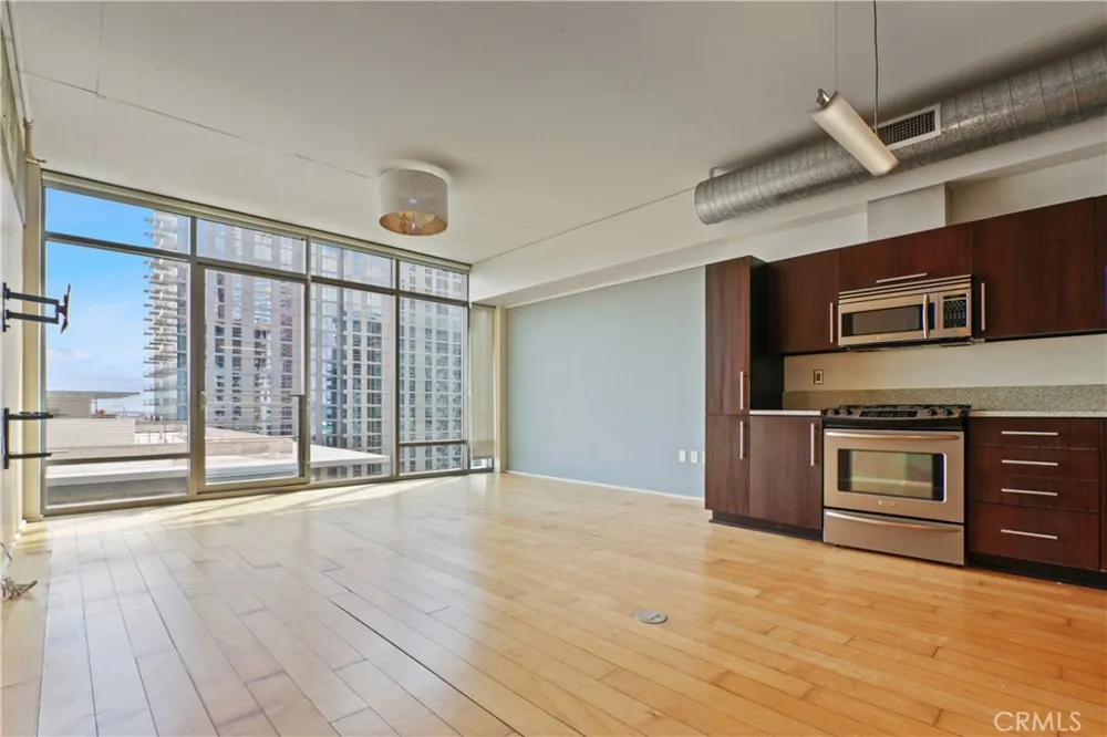 1100 S Hope #1505 Los Angeles, CA 90015