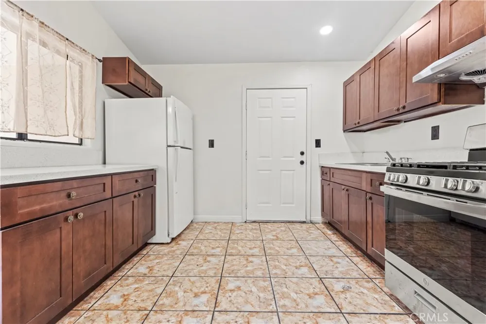 10123 finch ave Rancho Cucamonga, CA 91737