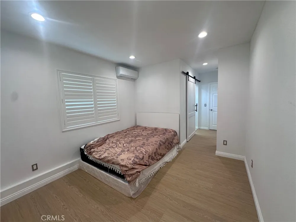 11209 Emery El Monte, CA 91731