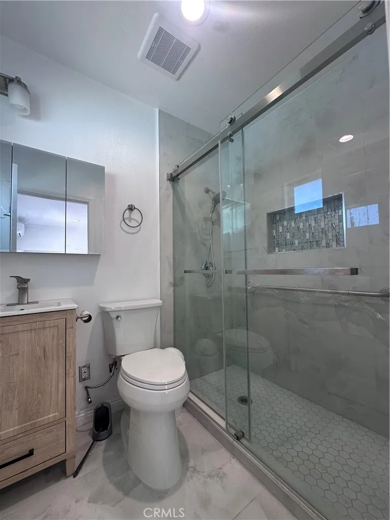 11209 Emery El Monte, CA 91731