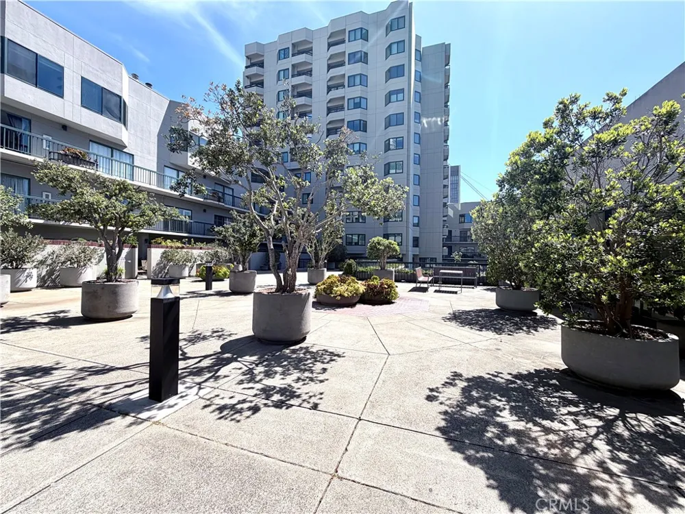 601 Van Ness #711 San Francisco, CA 94102