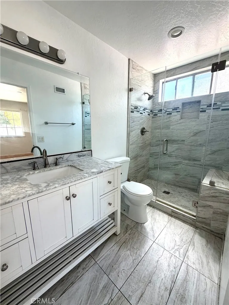 12286 Maxon Chino, CA 91710
