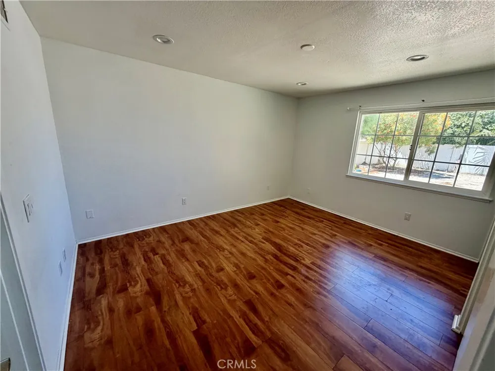 12286 Maxon Chino, CA 91710