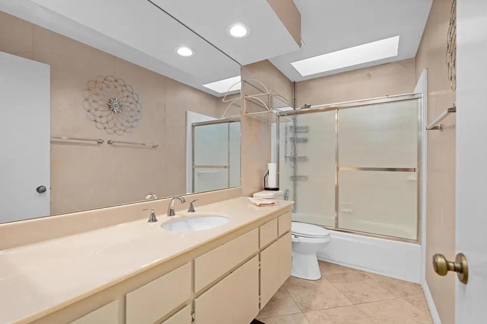 68225 Village Drive Cathedral City, CA 92234