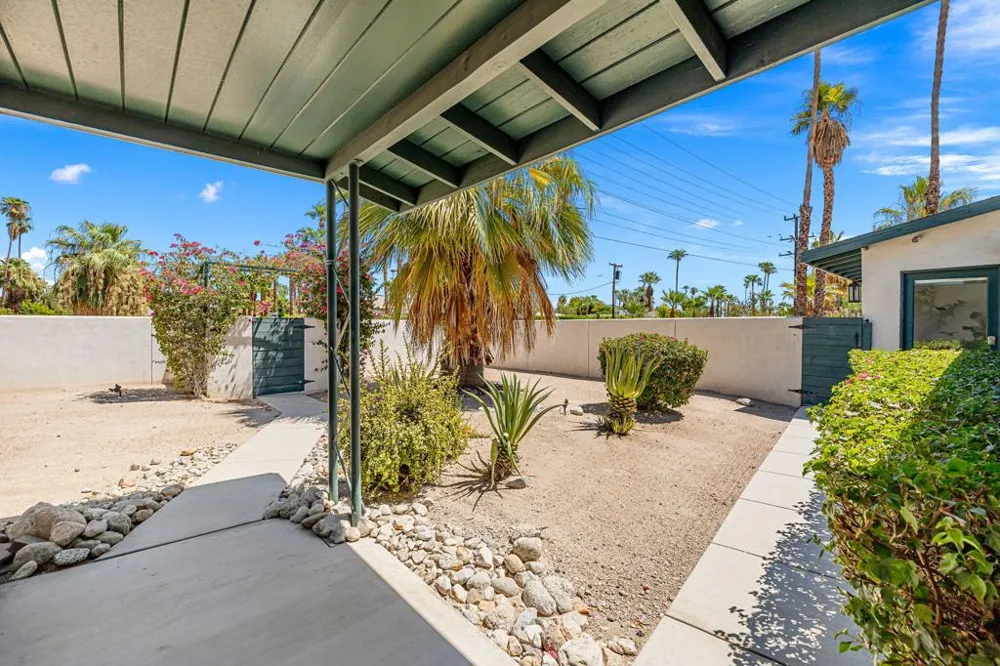 745 E Sunny Dunes Road Palm Springs, CA 92264