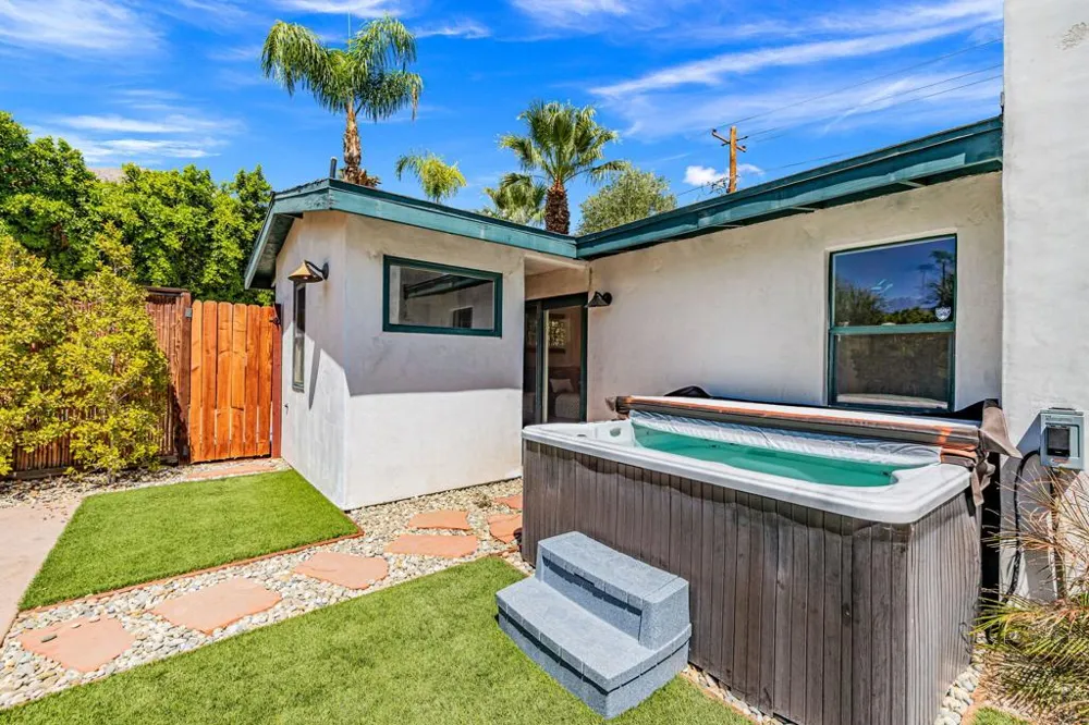 745 E Sunny Dunes Road Palm Springs, CA 92264