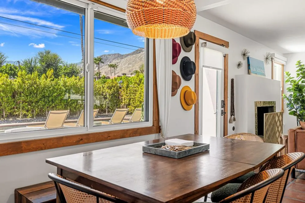745 E Sunny Dunes Road Palm Springs, CA 92264