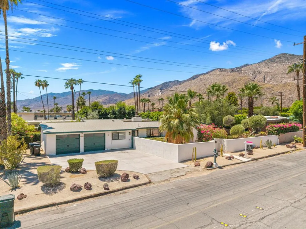 745 E Sunny Dunes Road Palm Springs, CA 92264