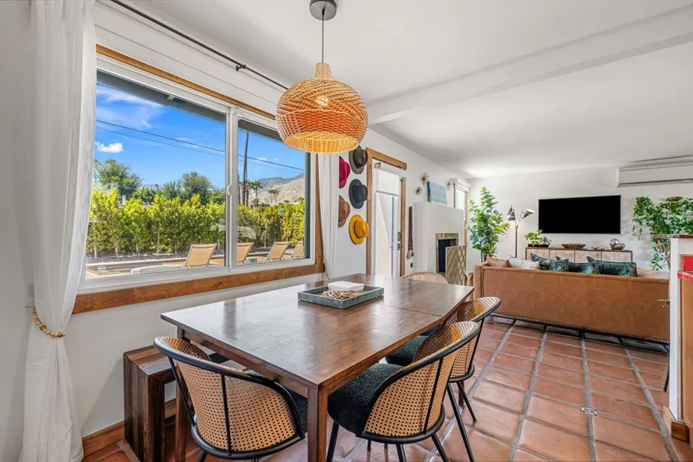 745 E Sunny Dunes Road Palm Springs, CA 92264