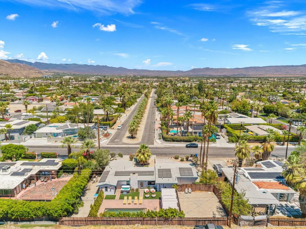 745 E Sunny Dunes Road Palm Springs, CA 92264