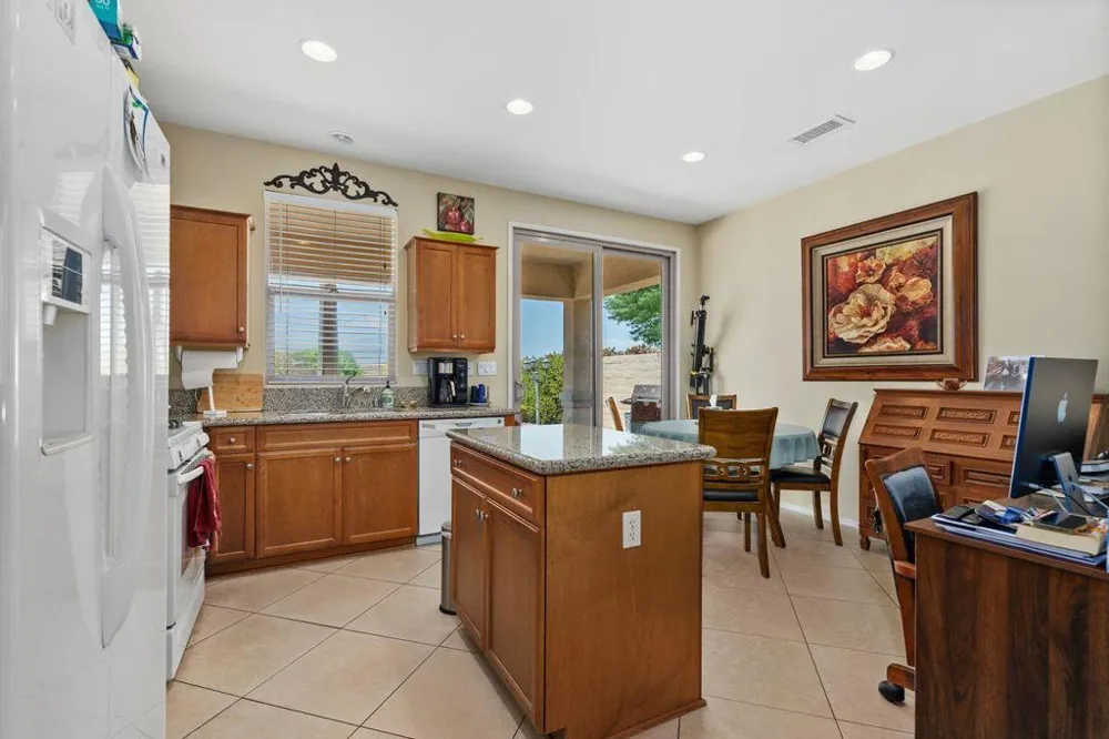 41563 Calle Pampas Indio, CA 92203
