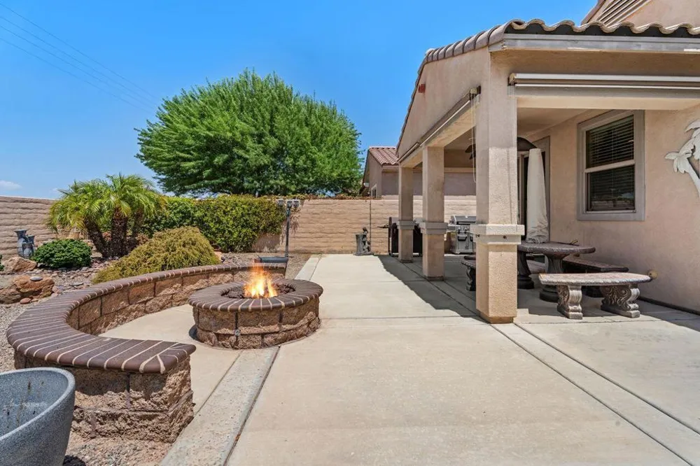 41563 Calle Pampas Indio, CA 92203