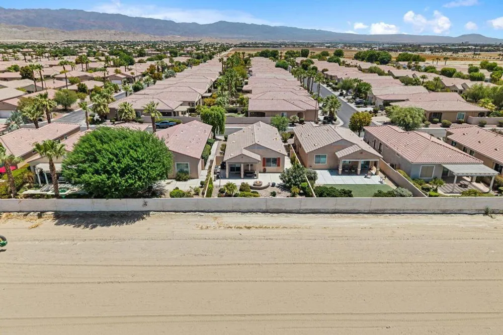 41563 Calle Pampas Indio, CA 92203