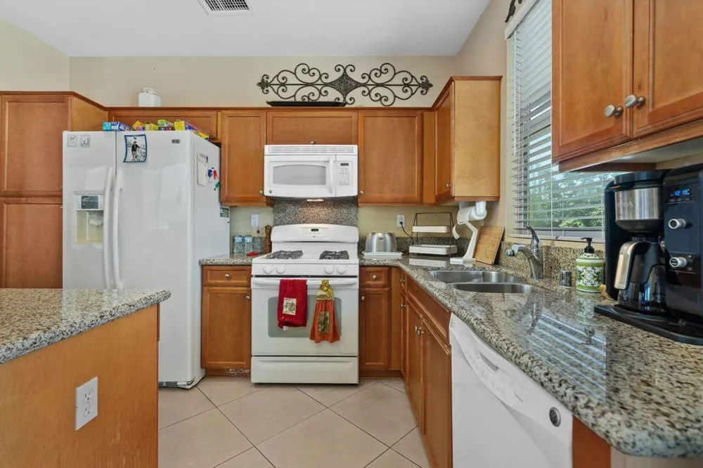41563 Calle Pampas Indio, CA 92203