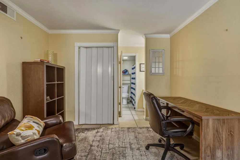 5300 E Waverly Drive #D5 Palm Springs, CA 92264