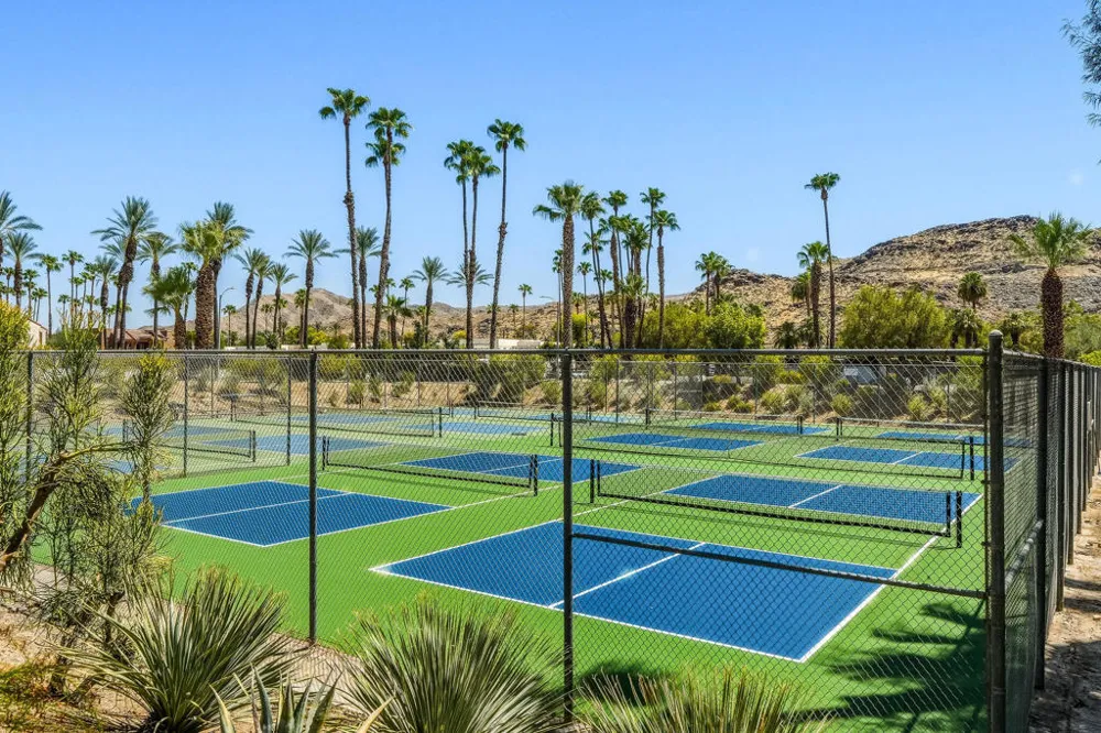 5300 E Waverly Drive #D5 Palm Springs, CA 92264