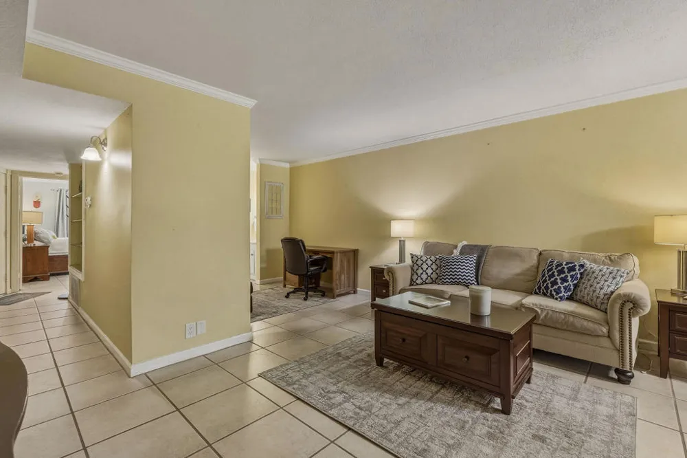 5300 E Waverly Drive #D5 Palm Springs, CA 92264