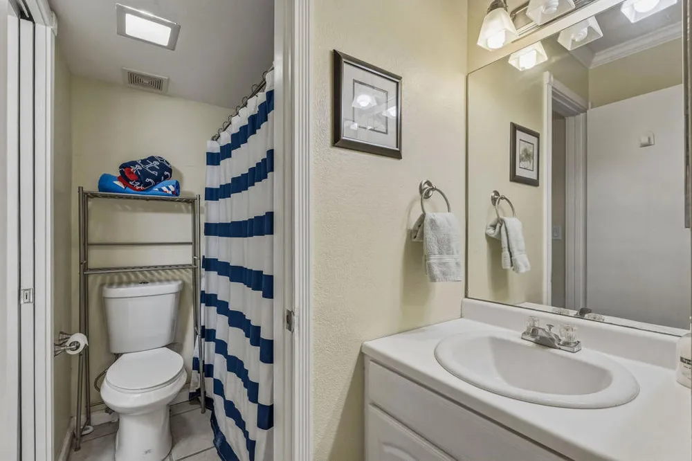 5300 E Waverly Drive #D5 Palm Springs, CA 92264