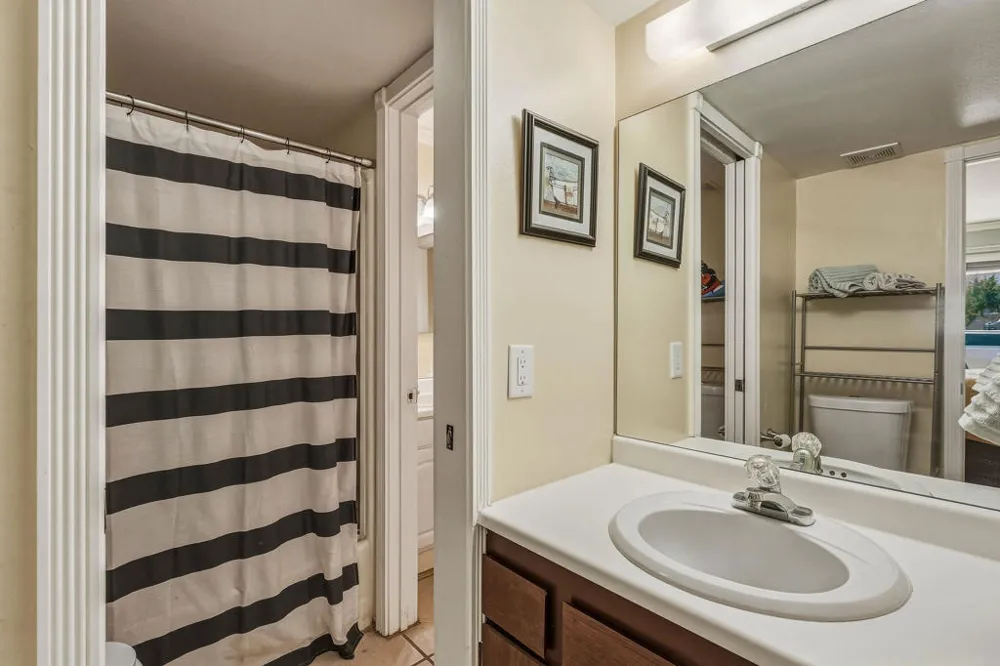 5300 E Waverly Drive #D5 Palm Springs, CA 92264