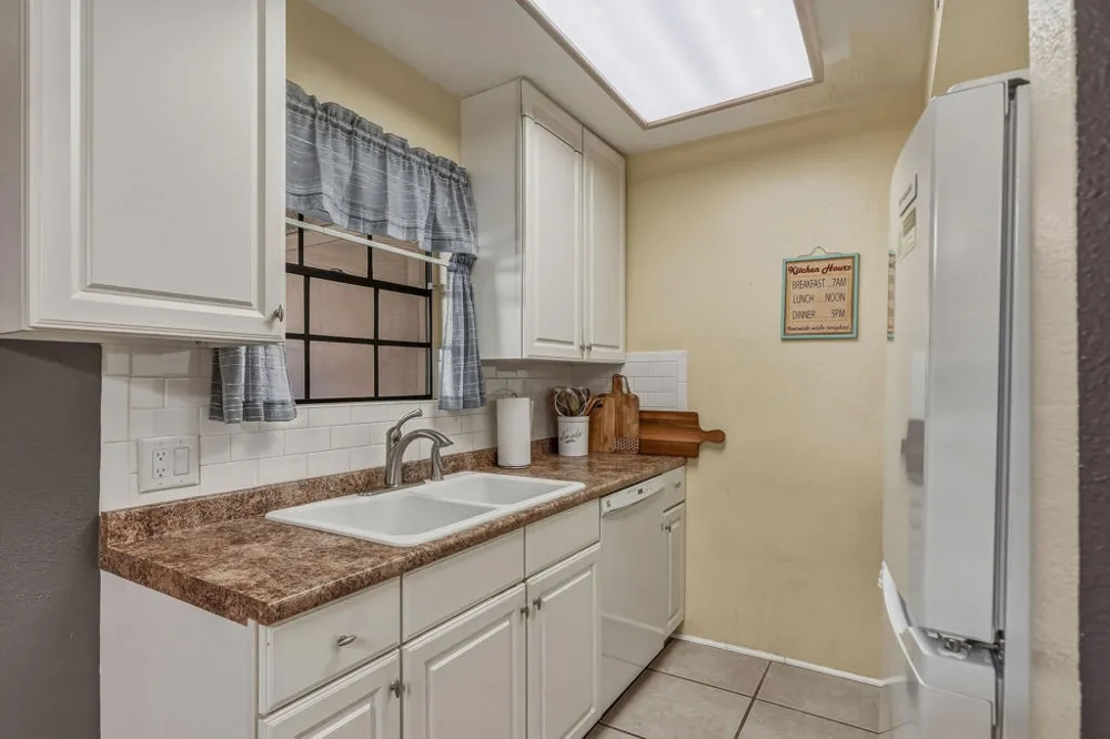 5300 E Waverly Drive #D5 Palm Springs, CA 92264