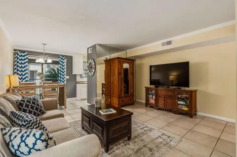 5300 E Waverly Drive #D5