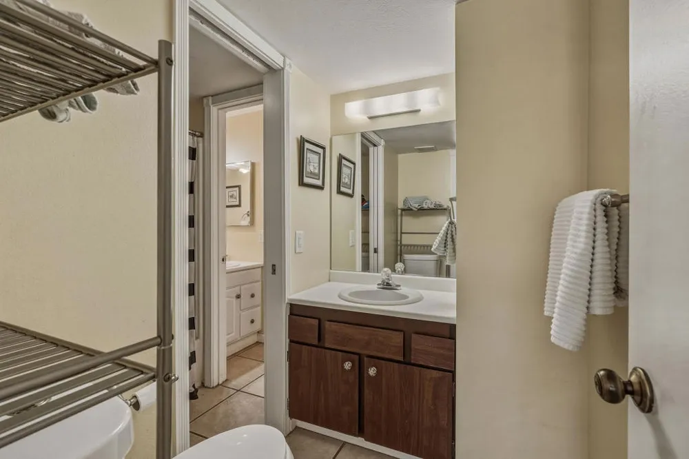 5300 E Waverly Drive #D5 Palm Springs, CA 92264