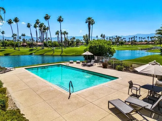 38101 Crocus Lane Palm Desert, CA 92211