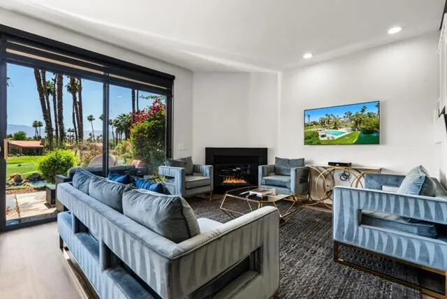 38101 Crocus Lane Palm Desert, CA 92211