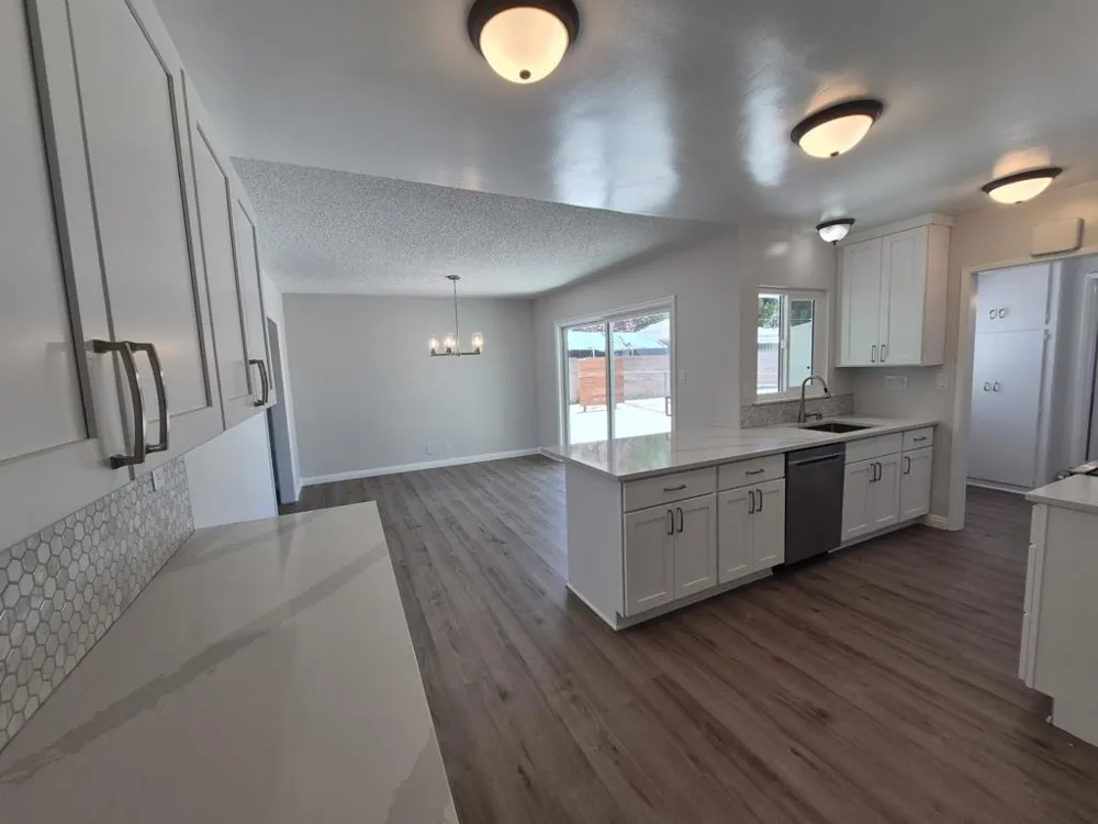 4720 Whipple Road Riverside, CA 92506
