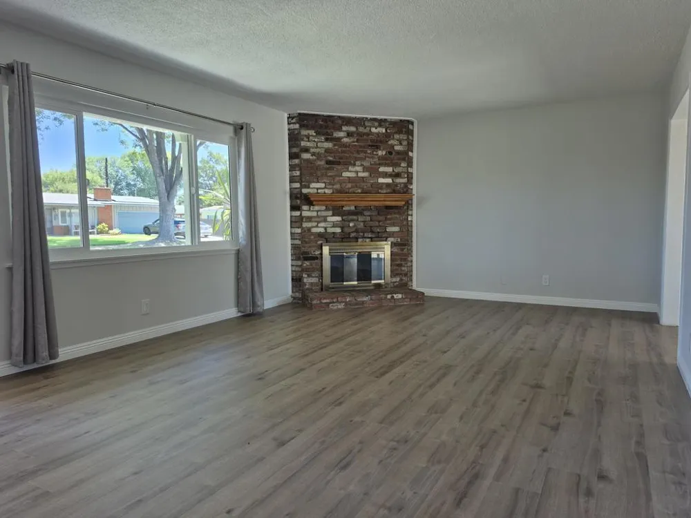4720 Whipple Road Riverside, CA 92506