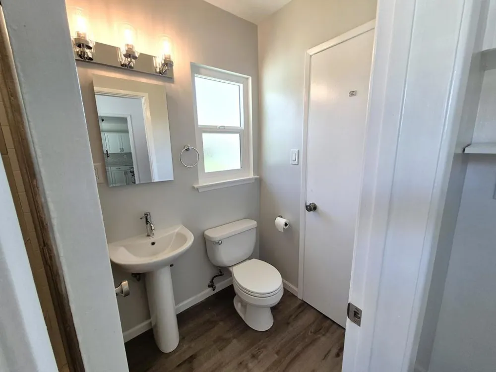 4720 Whipple Road Riverside, CA 92506