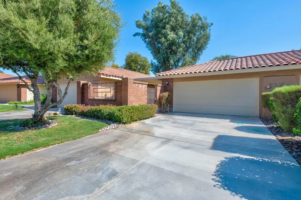 254 La Paz Way Palm Desert, CA 92260