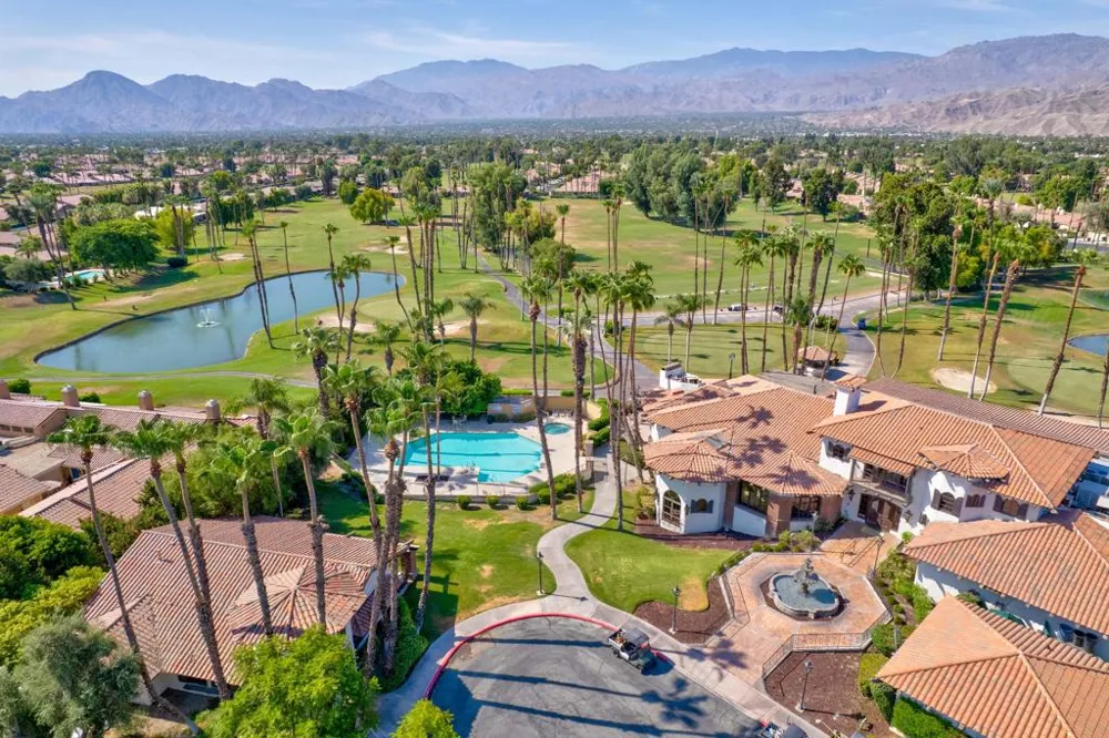 254 La Paz Way Palm Desert, CA 92260