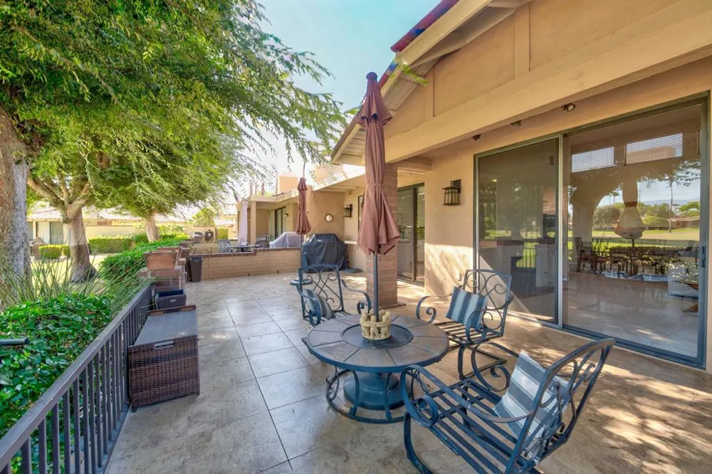 254 La Paz Way Palm Desert, CA 92260