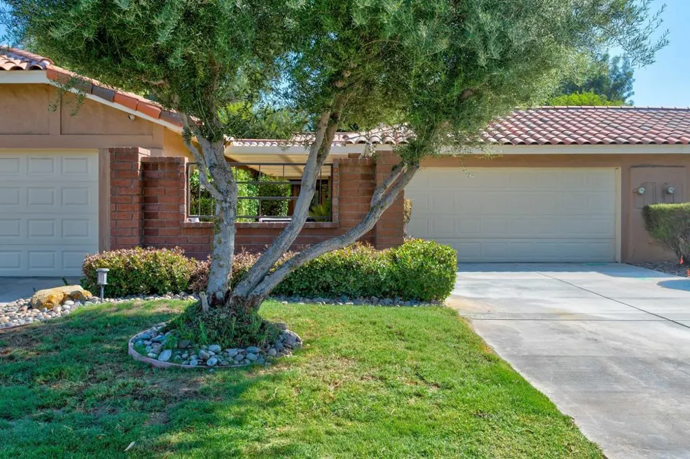 254 La Paz Way Palm Desert, CA 92260