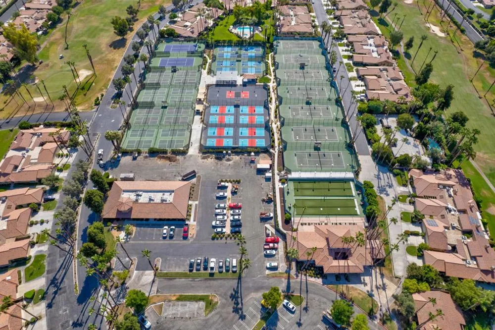 254 La Paz Way Palm Desert, CA 92260