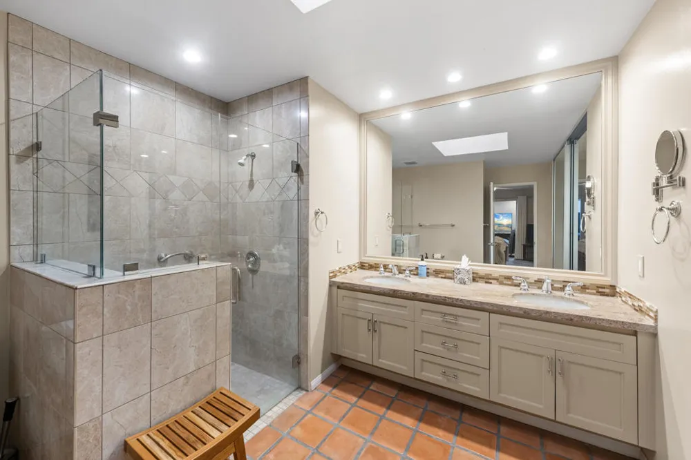 254 La Paz Way Palm Desert, CA 92260