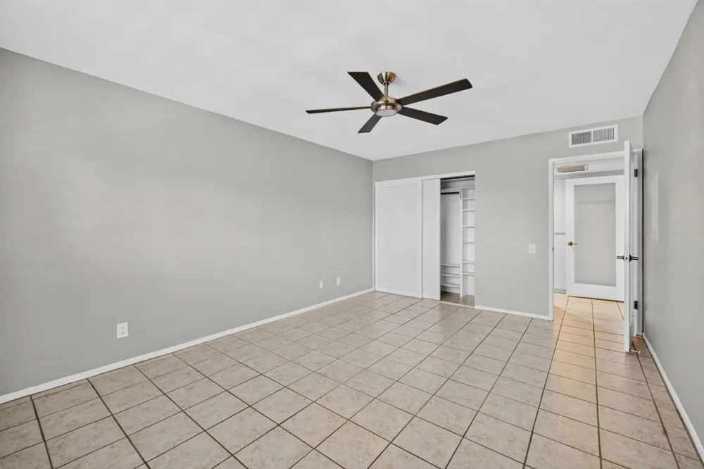 2160 S Palm Canyon Drive #9 Palm Springs, CA 92264