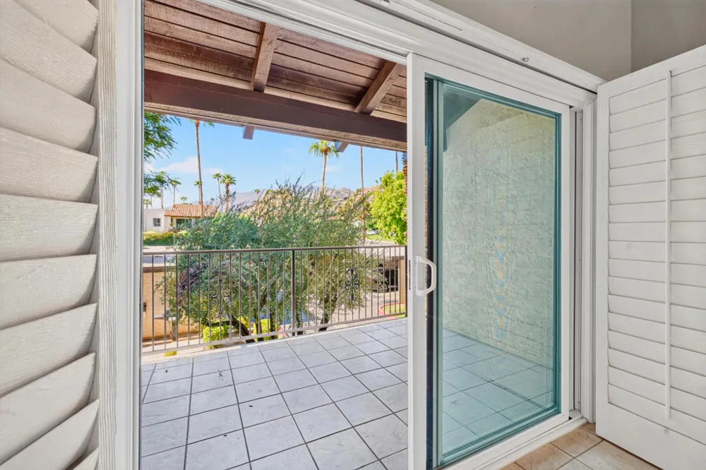 2160 S Palm Canyon Drive #9 Palm Springs, CA 92264