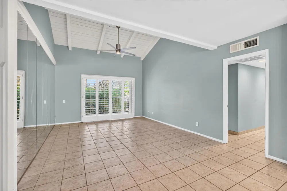 2160 S Palm Canyon Drive #9 Palm Springs, CA 92264