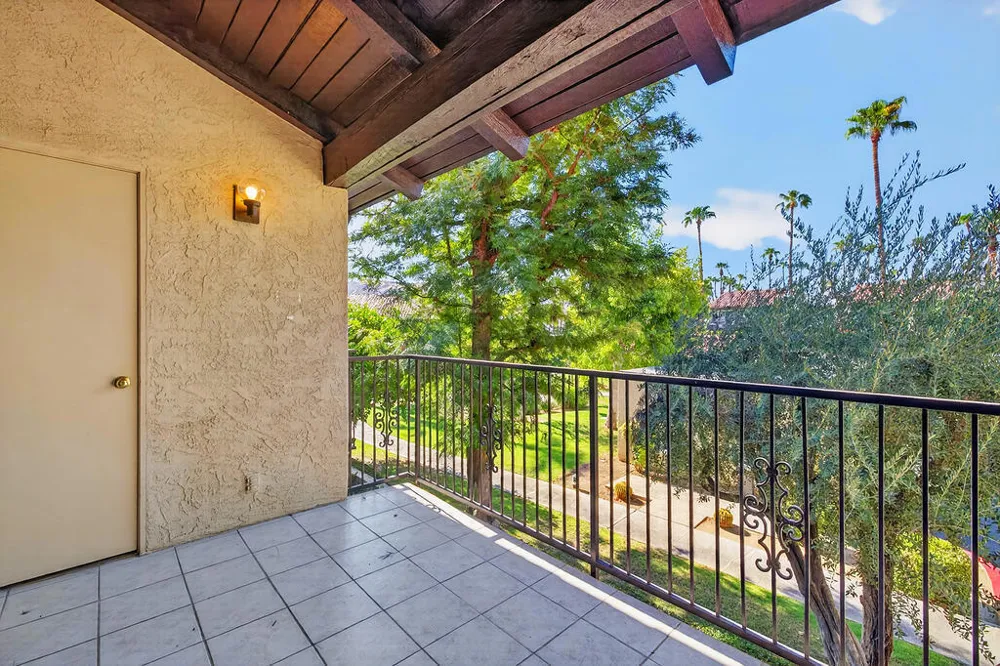 2160 S Palm Canyon Drive #9 Palm Springs, CA 92264