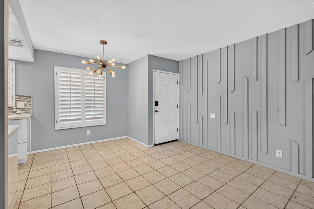 2160 S Palm Canyon Drive #9 Palm Springs, CA 92264