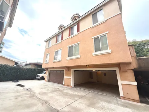 3317 Del Mar Ave #C