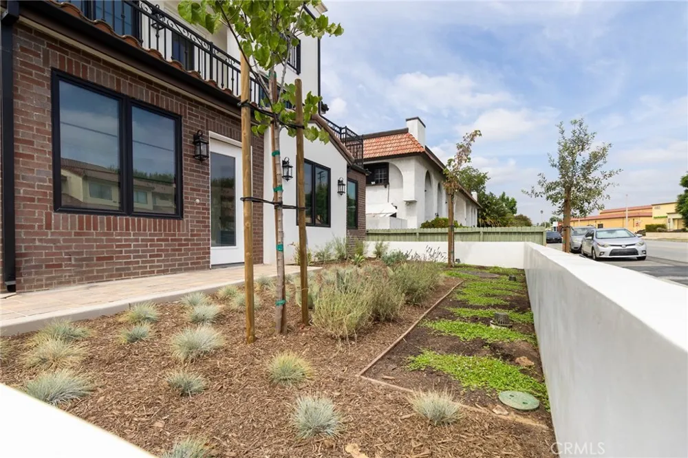 220 W Mission #A San Gabriel, CA 91776