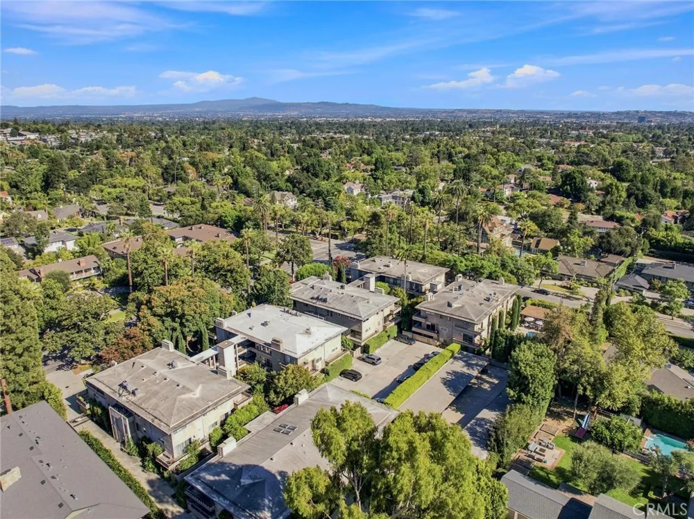 1255 S Orange Grove Boulevard #5 Pasadena, CA 91105