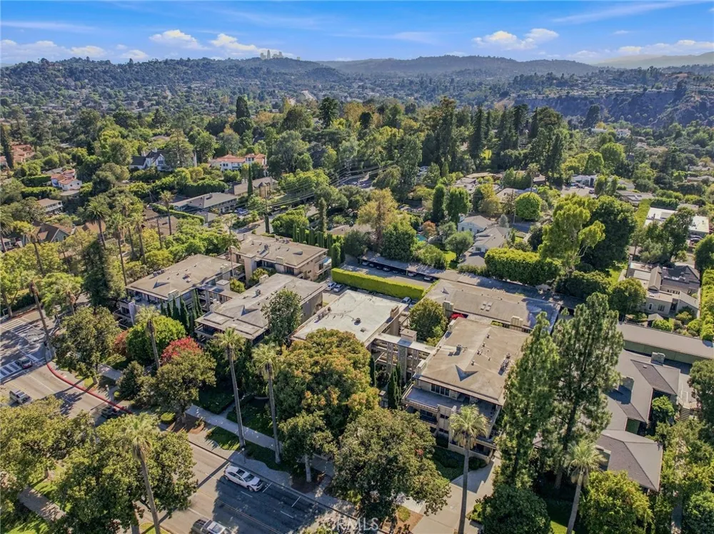 1255 S Orange Grove Boulevard #5 Pasadena, CA 91105